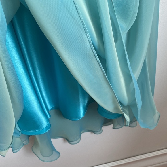 👗Alyce 2 piece pastel green mother of bride or groom or bridesmaid gown size 12 - Picture 7 of 16